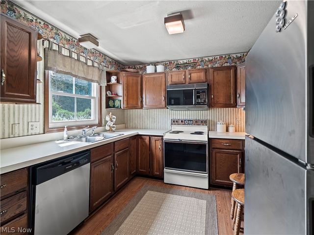 188 Jackson Street, Amherst, OH 44001