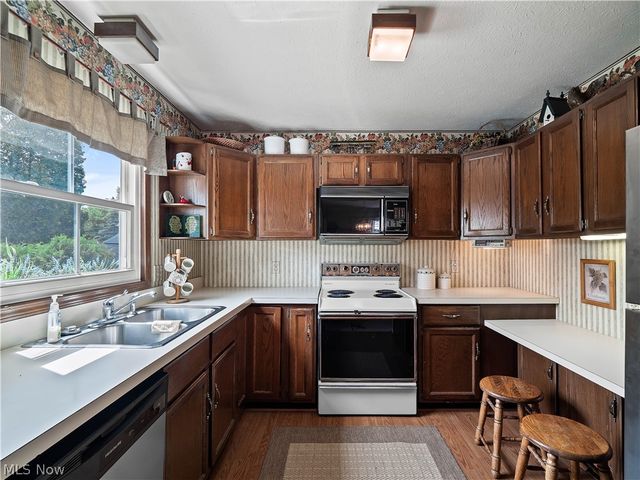 188 Jackson Street, Amherst, OH 44001