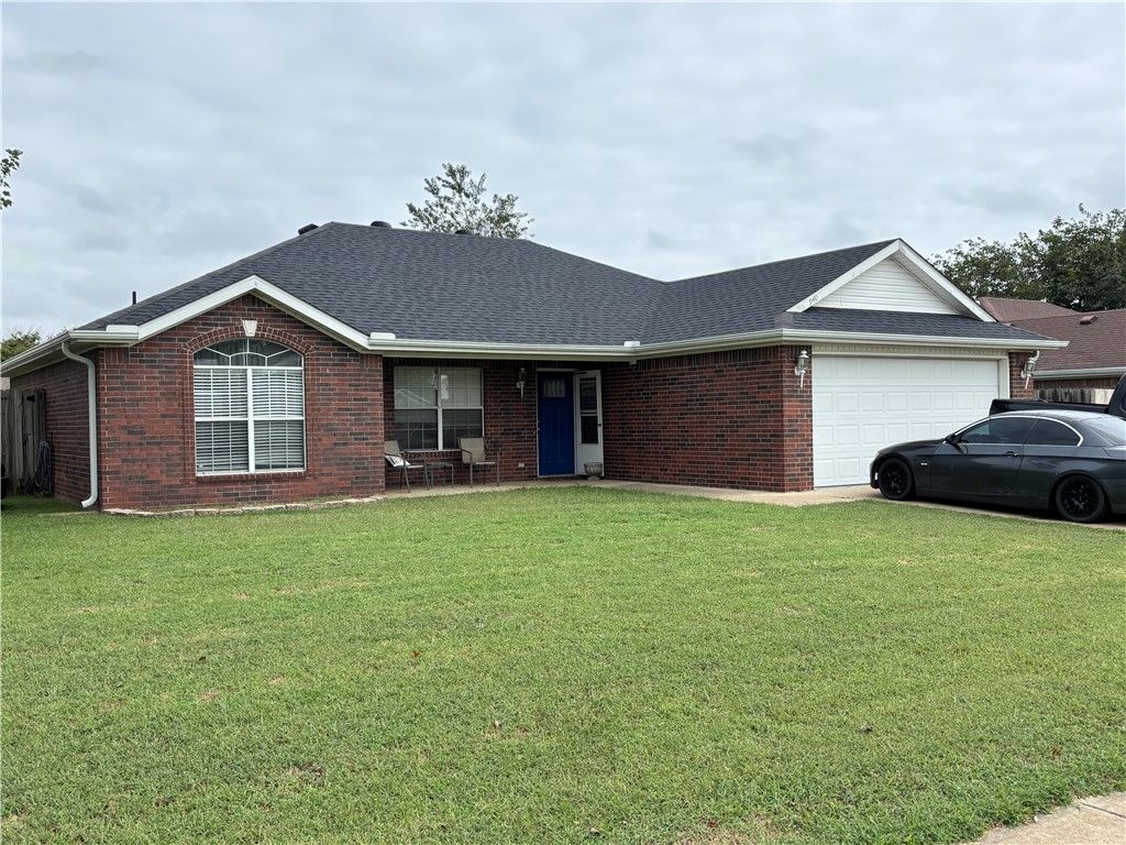 940 Sunflower Street, Centerton, AR 72719