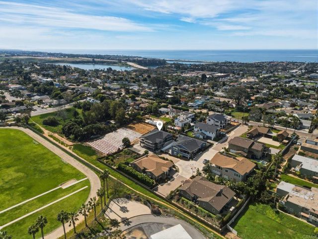 3780 82 Highland Dr., Carlsbad, CA 92008