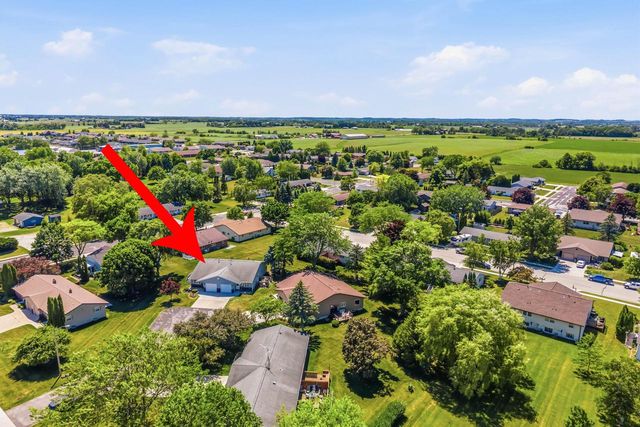410 N 12th STREET, Oostburg, WI 53070