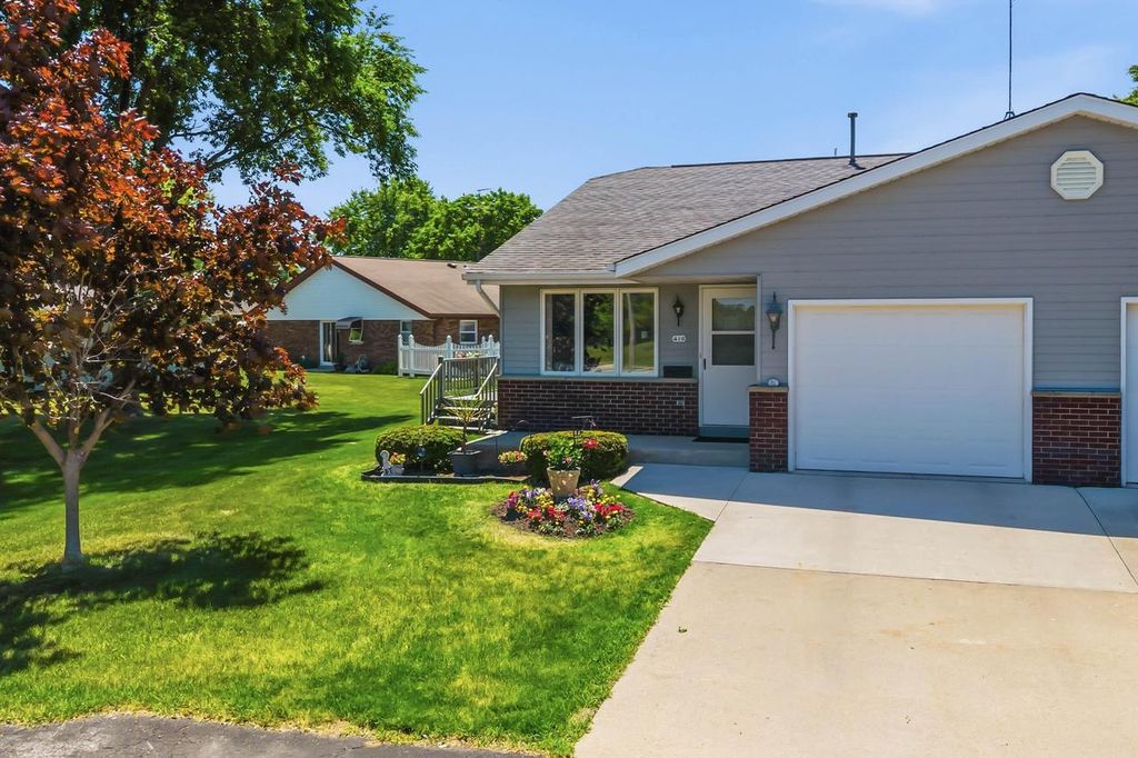410 N 12th STREET, Oostburg, WI 53070