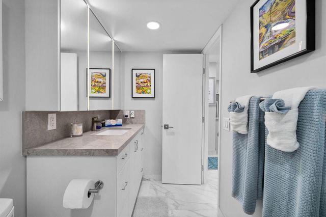 511 Bayshore Drive 910, Fort Lauderdale, FL 33304
