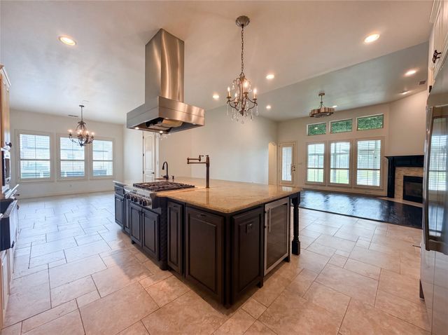 715 Simmons Road, Double Oak, TX 75077