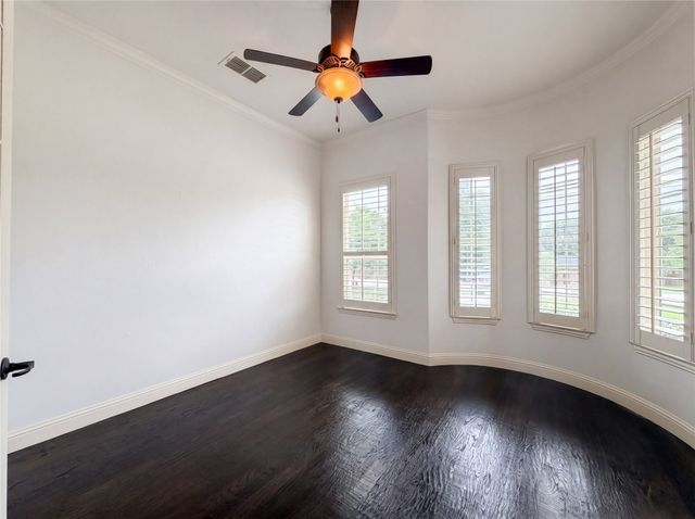 715 Simmons Road, Double Oak, TX 75077