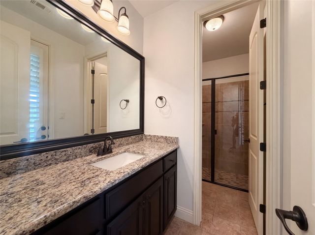 715 Simmons Road, Double Oak, TX 75077