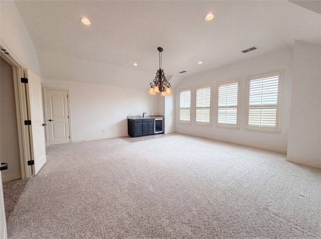 715 Simmons Road, Double Oak, TX 75077