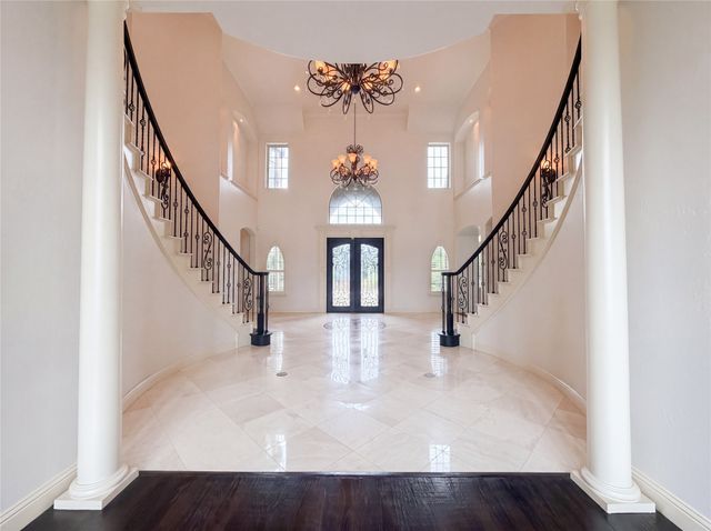 715 Simmons Road, Double Oak, TX 75077