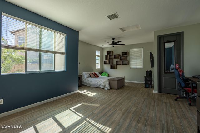6550 Bicknell Court, Palmdale, CA 93552