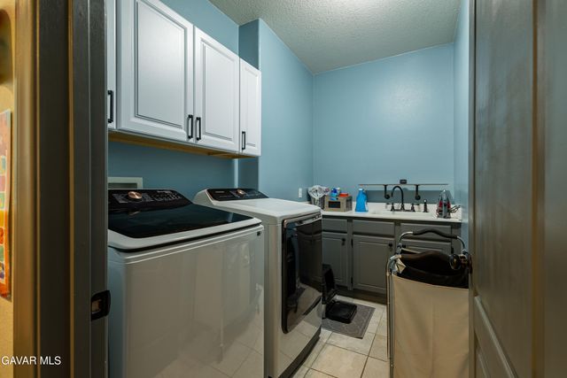 6550 Bicknell Court, Palmdale, CA 93552
