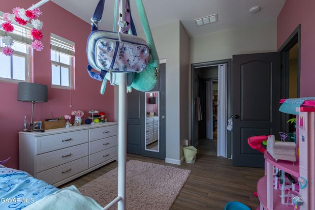 6550 Bicknell Court, Palmdale, CA 93552