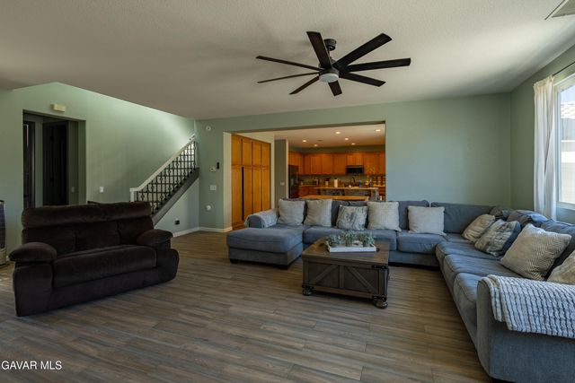 6550 Bicknell Court, Palmdale, CA 93552