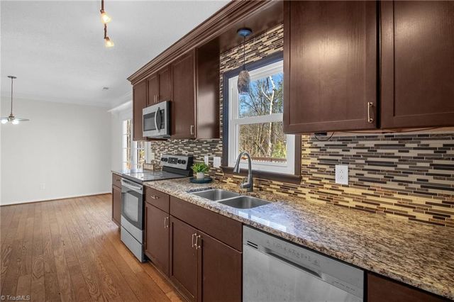 2501 White Fence Way, High Point, NC 27265