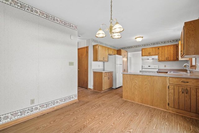 716 Appaloosa TRAIL, Racine, WI 53402