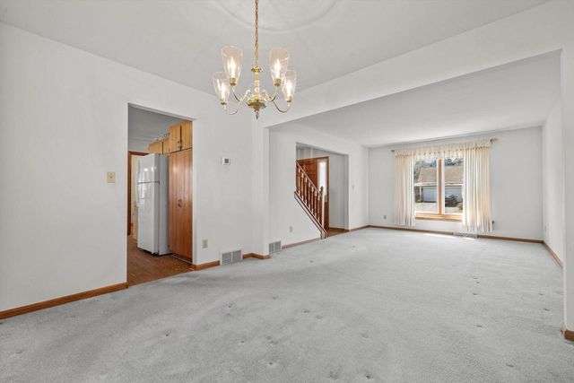 716 Appaloosa TRAIL, Racine, WI 53402