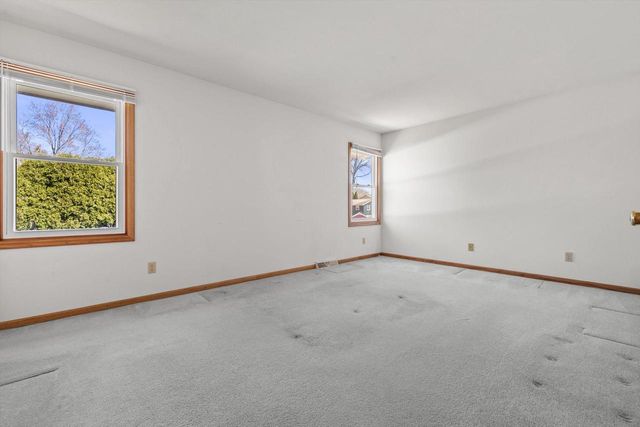 716 Appaloosa TRAIL, Racine, WI 53402