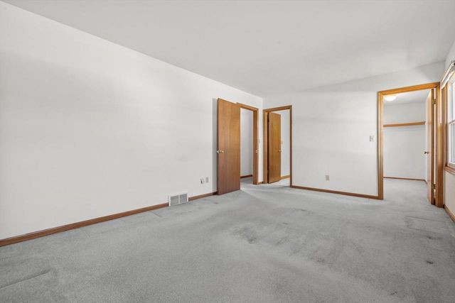 716 Appaloosa TRAIL, Racine, WI 53402