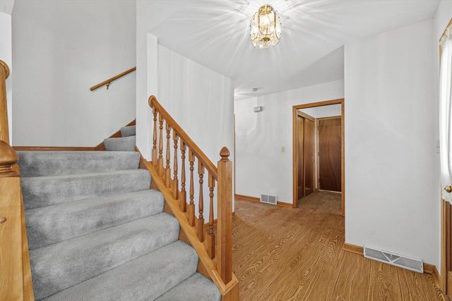 716 Appaloosa TRAIL, Racine, WI 53402