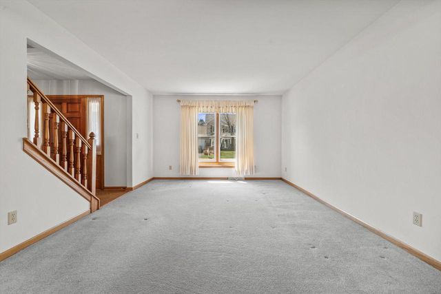 716 Appaloosa TRAIL, Racine, WI 53402