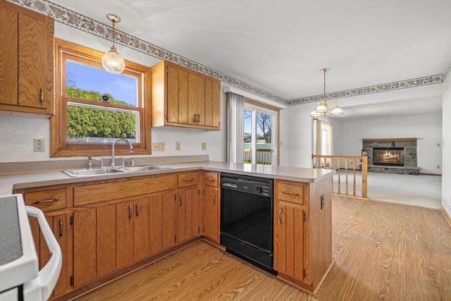 716 Appaloosa TRAIL, Racine, WI 53402