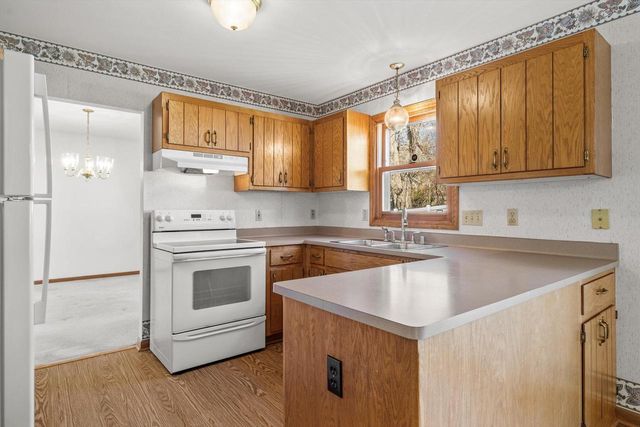 716 Appaloosa TRAIL, Racine, WI 53402