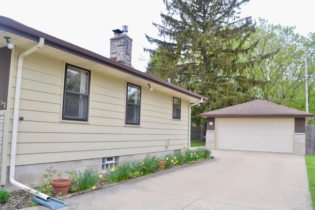 7812 47th AVENUE, Kenosha, WI 53142