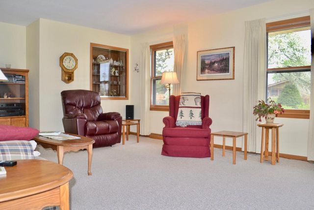 7812 47th AVENUE, Kenosha, WI 53142