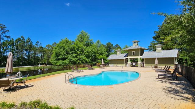 62 Pintail Boulevard, Freeport, FL 32439