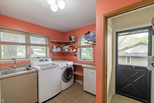 1125 18th Street, West Des Moines, IA 50265