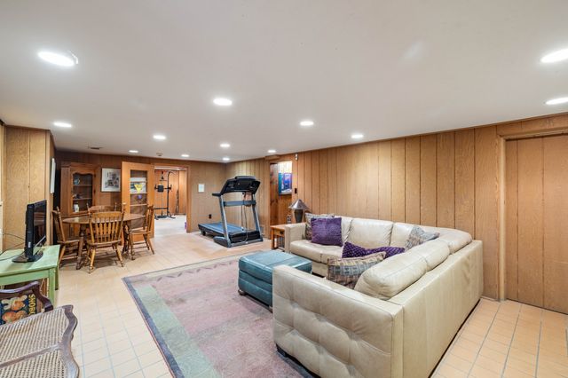 1125 18th Street, West Des Moines, IA 50265
