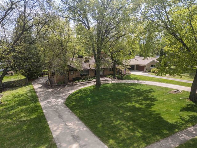 1125 18th Street, West Des Moines, IA 50265