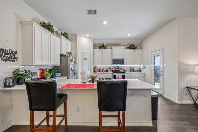 400 Penn Street, Anna, TX 75409