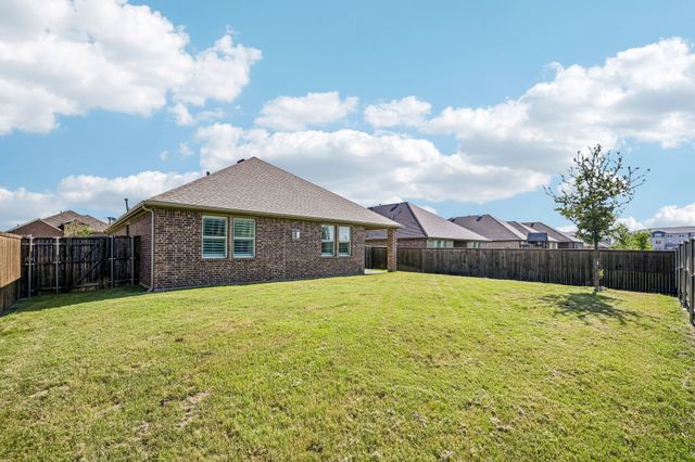 400 Penn Street, Anna, TX 75409