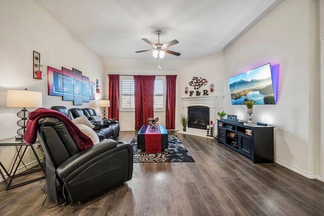 400 Penn Street, Anna, TX 75409