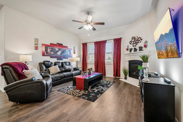 400 Penn Street, Anna, TX 75409