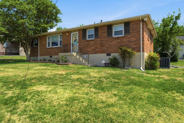 109 Clifton Ct, Old Hickory, TN 37138