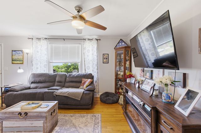 109 Clifton Ct, Old Hickory, TN 37138