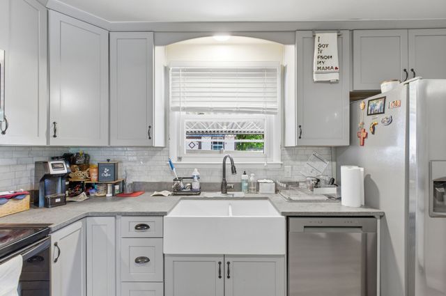 109 Clifton Ct, Old Hickory, TN 37138