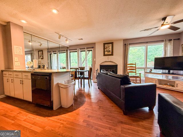 854 Edelweiss Strasse 402, Helen, GA 30545