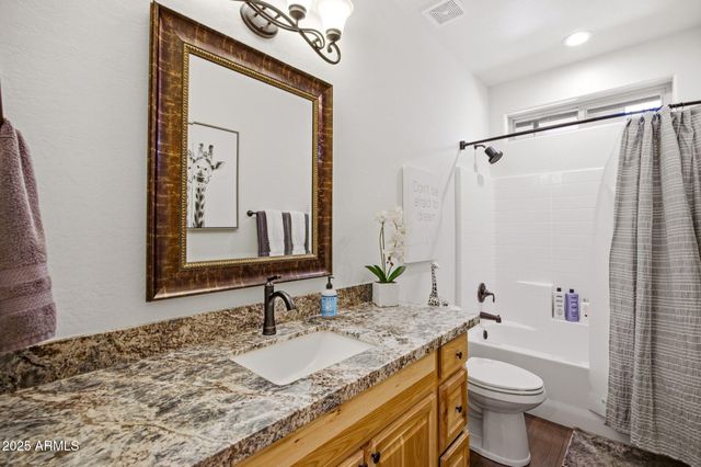 2234 FAIRWAY Drive, Overgaard, AZ 85933