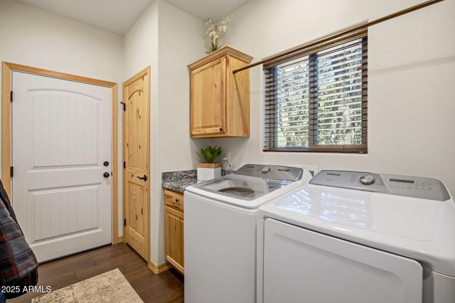 2234 FAIRWAY Drive, Overgaard, AZ 85933