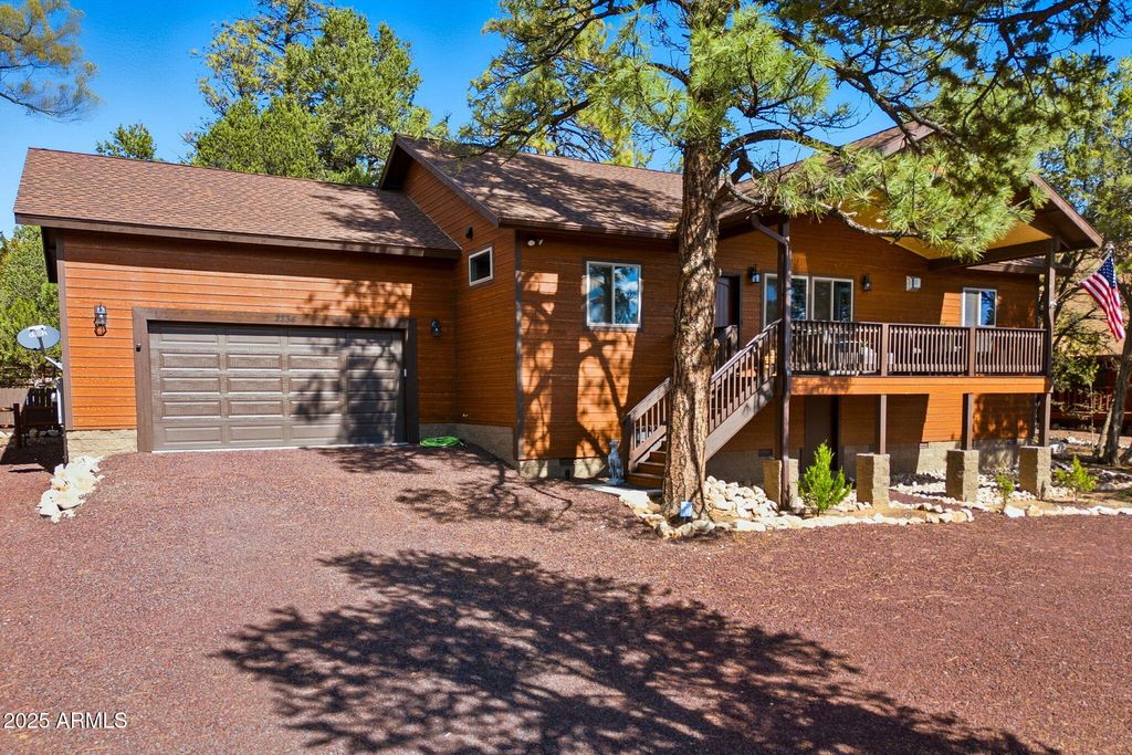 2234 FAIRWAY Drive, Overgaard, AZ 85933