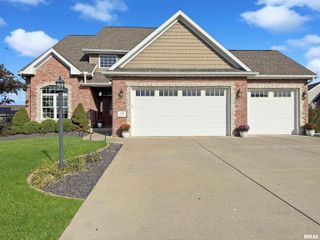 720 WESTMINSTER Drive, Washington, IL 61571
