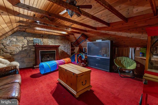 2485 HIETER RD, Quakertown, PA 18951