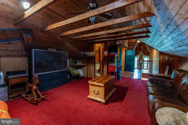 2485 HIETER RD, Quakertown, PA 18951