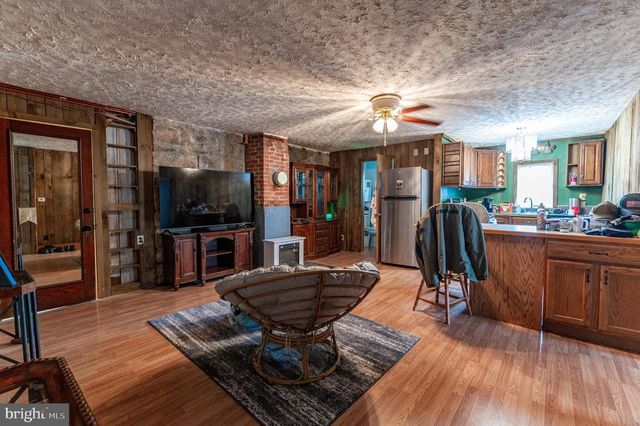 2485 HIETER RD, Quakertown, PA 18951