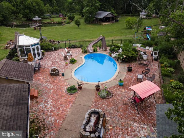 2485 HIETER RD, Quakertown, PA 18951