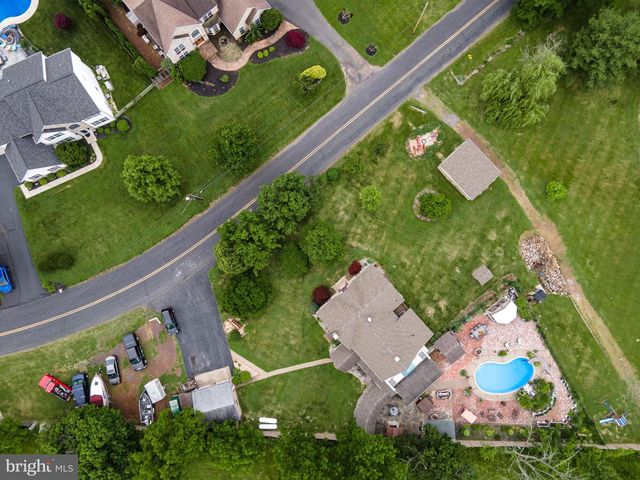 2485 HIETER RD, Quakertown, PA 18951