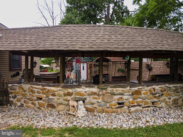 2485 HIETER RD, Quakertown, PA 18951