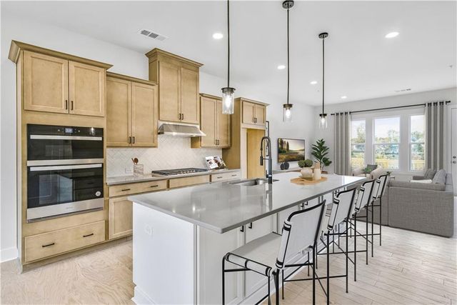 2733 Chestnut Willow Walk 61, Smyrna, GA 30080